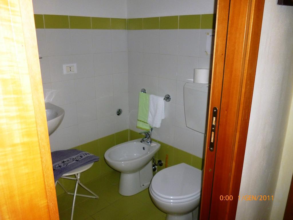 נוטו Bed & Breakfast Alba חדר תמונה